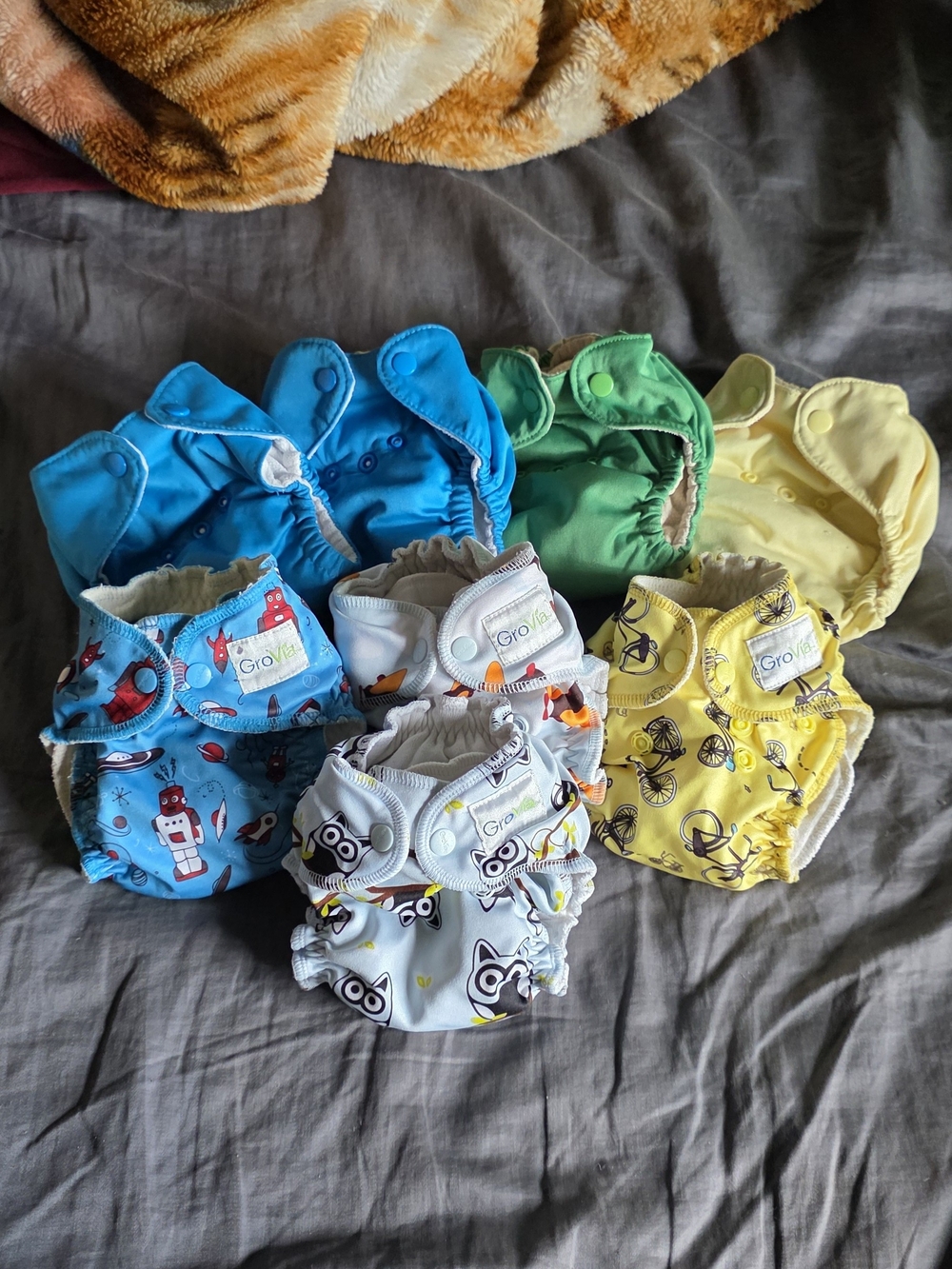 Lot of 8 Cloth Diapers – GroVia & Kissaluvs Newborn Aio Diapers + Fun Prints
